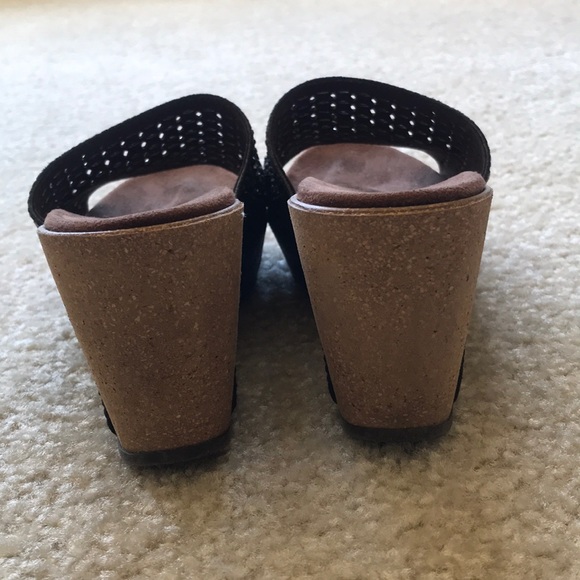 White Mountain rhinestone sandals - Picture 5 of 8